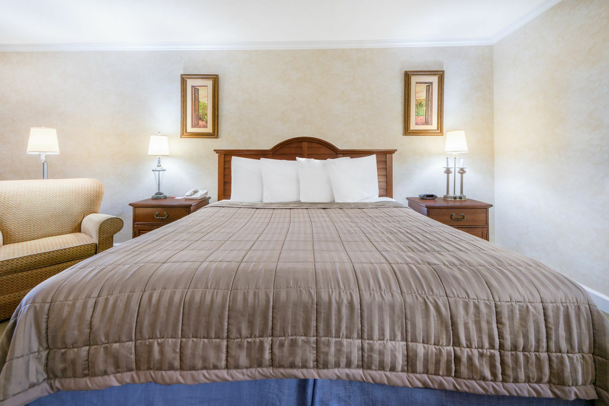 Howard Johnson By Wyndham Burlington Extérieur photo